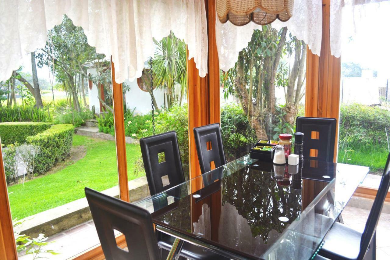 Quinta La Constanza Otel Tababela Dış mekan fotoğraf